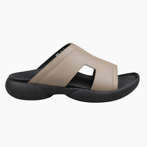 Tucci Signature Comfort Sandals | Luxury Men's Sandals UAE | توتشي سيغنتشر – صنادل رجالية فاخرة ومريحة | أناقة يومية في الإمارات